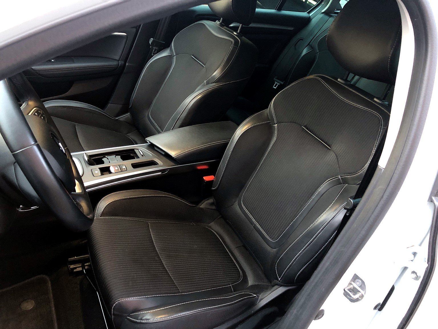 RENAULT Mégane Grantour 1.5 Blue dCi Techno EDC, Diesel, Occasion / Utilisé, Automatique - 6