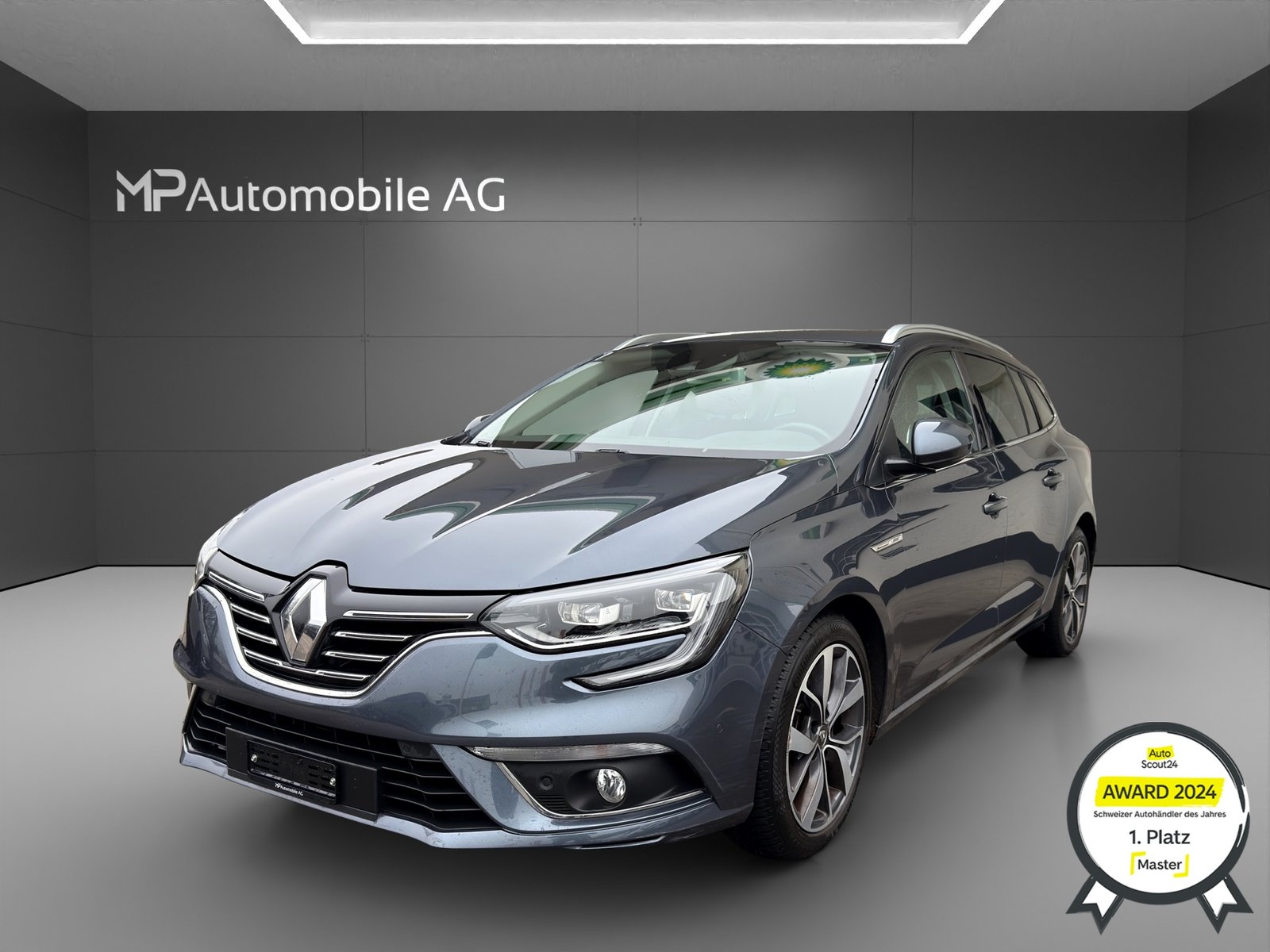 RENAULT Mégane Grandtour 1.2 16V Turbo Bose EDC