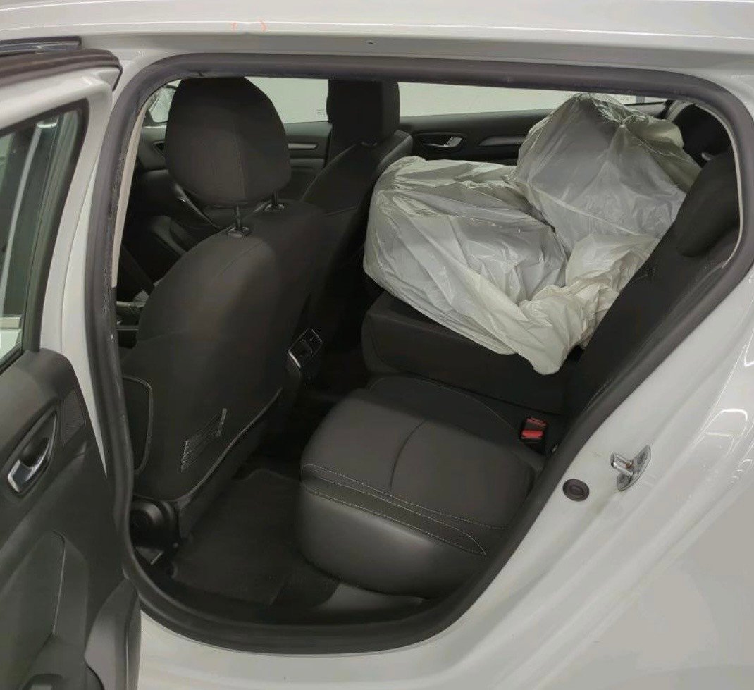 RENAULT Mégane Grandtour 1.5 dCi Intens EDC, Diesel, Occasion / Utilisé, Automatique - 2