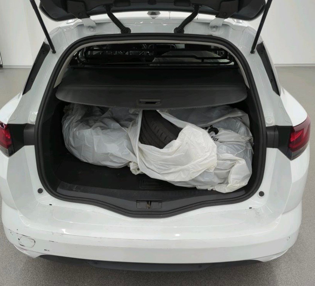 RENAULT Mégane Grandtour 1.5 dCi Intens EDC, Diesel, Occasion / Utilisé, Automatique - 6