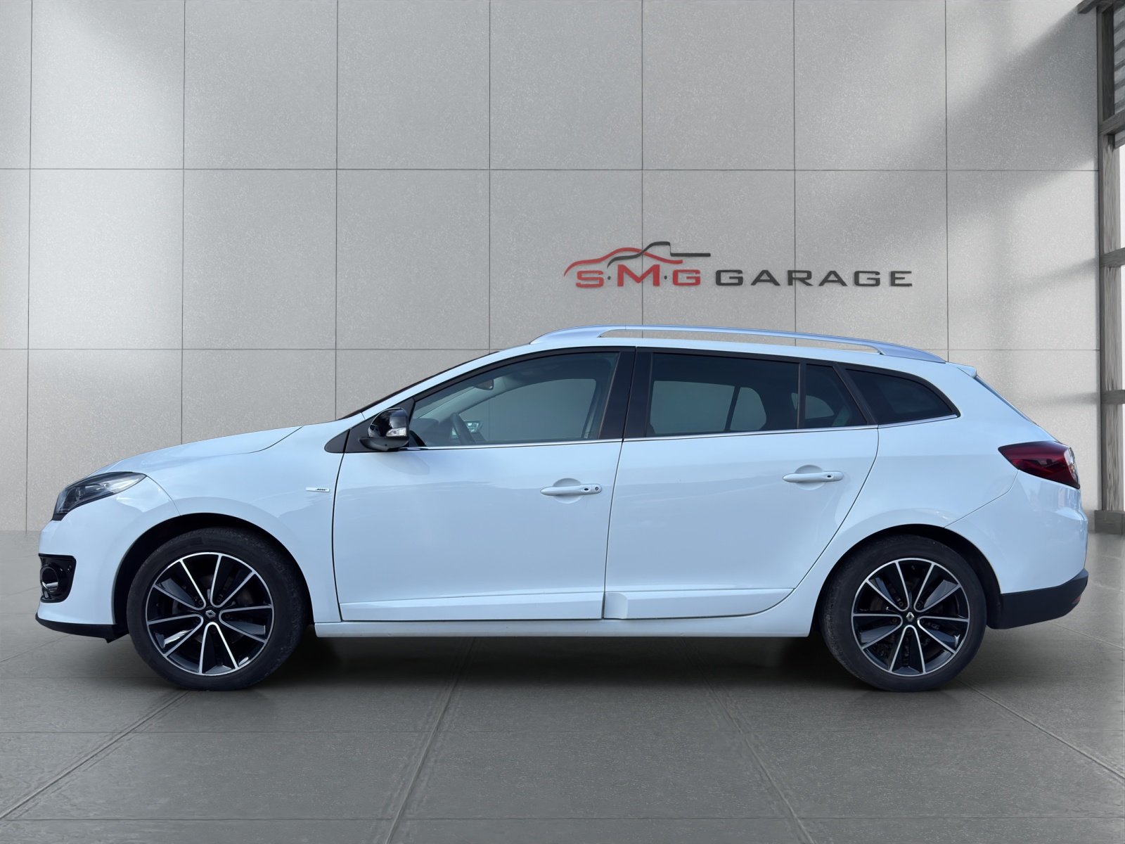 RENAULT Mégane Grandtour 1.2 16V Turbo Bose, Petrol, Second hand / Used, Manual - 2