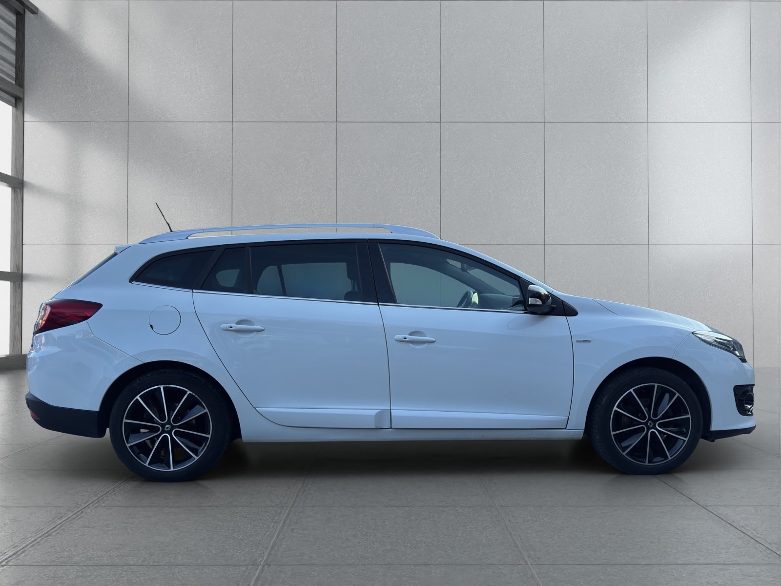 RENAULT Mégane Grandtour 1.2 16V Turbo Bose, Petrol, Second hand / Used, Manual - 6