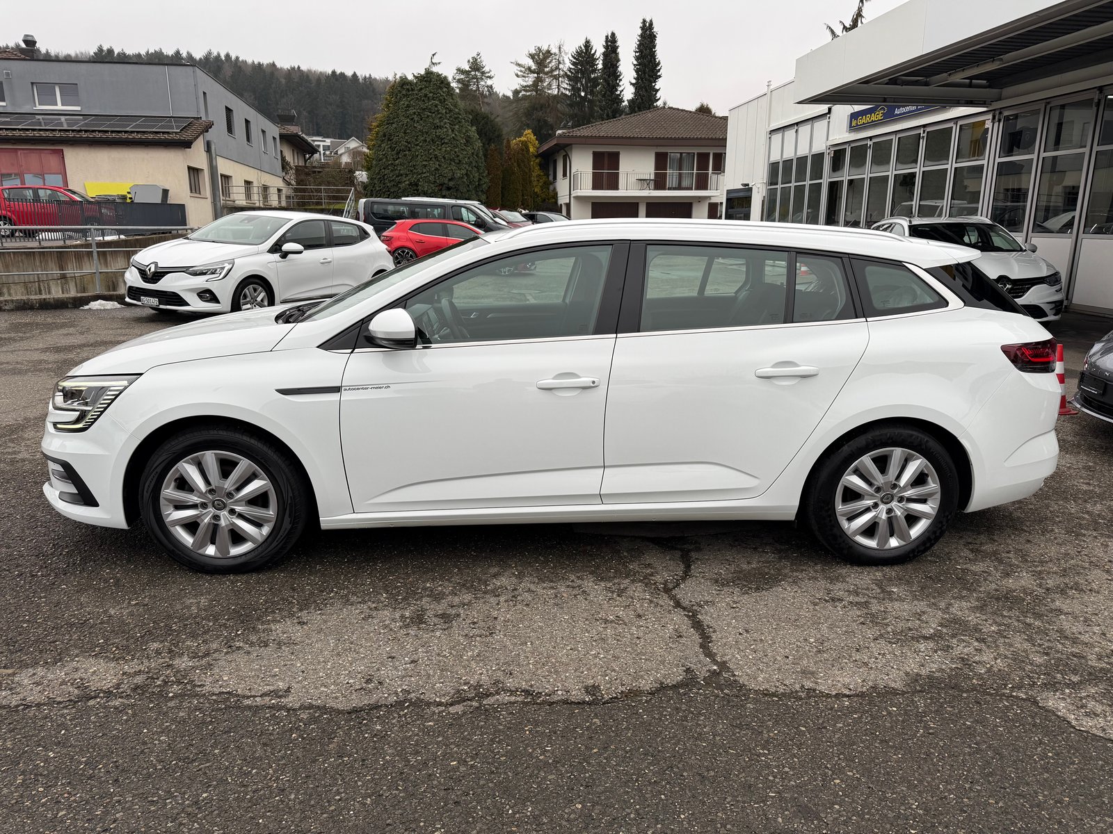 RENAULT Mégane Grandtour 1.5 dCi Business EDC, Diesel, Second hand / Used, Automatic - 3