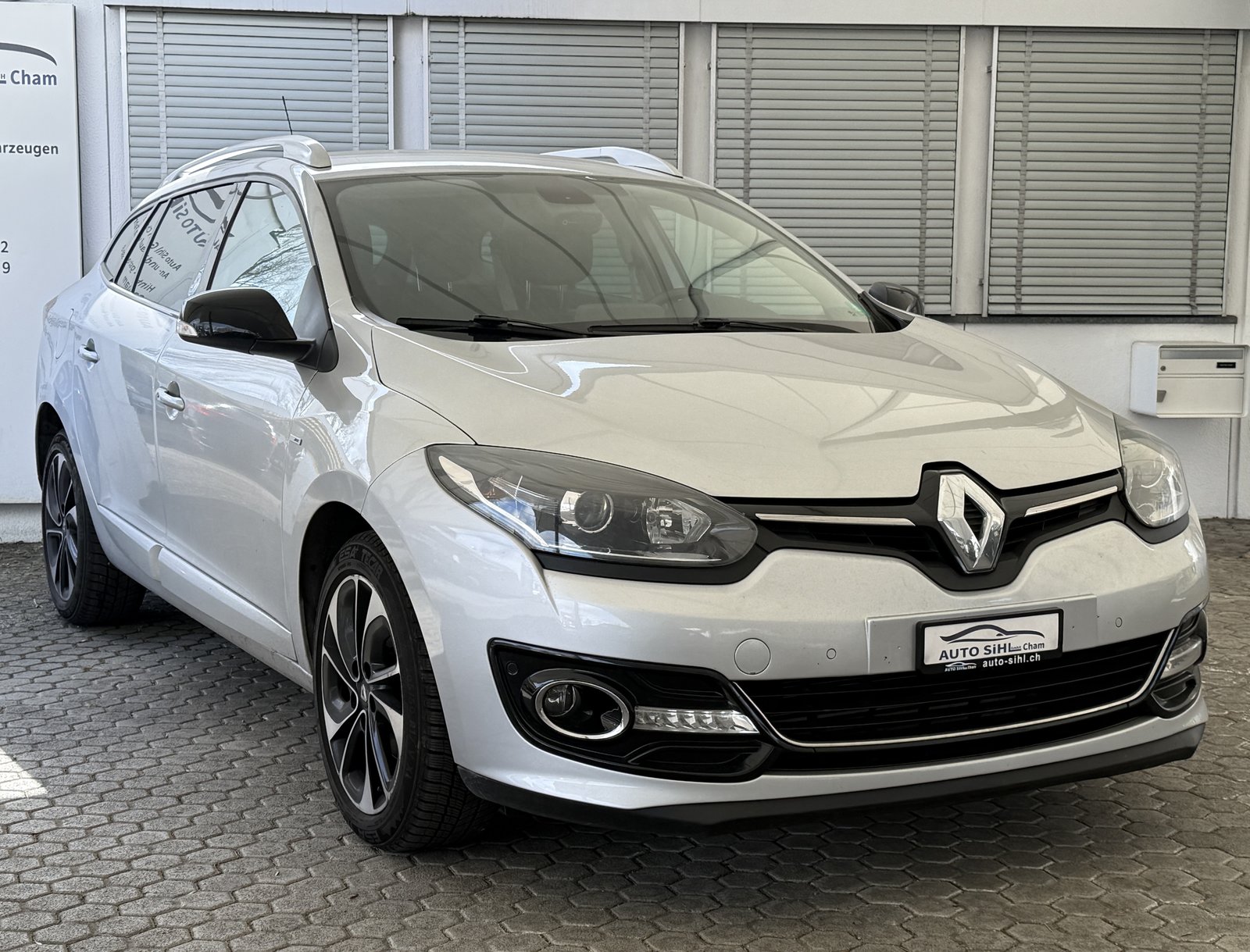 RENAULT Mégane Grandtour 1.2 16V Turbo Bose, Benzin, Occasion / Gebraucht, Handschaltung - 3