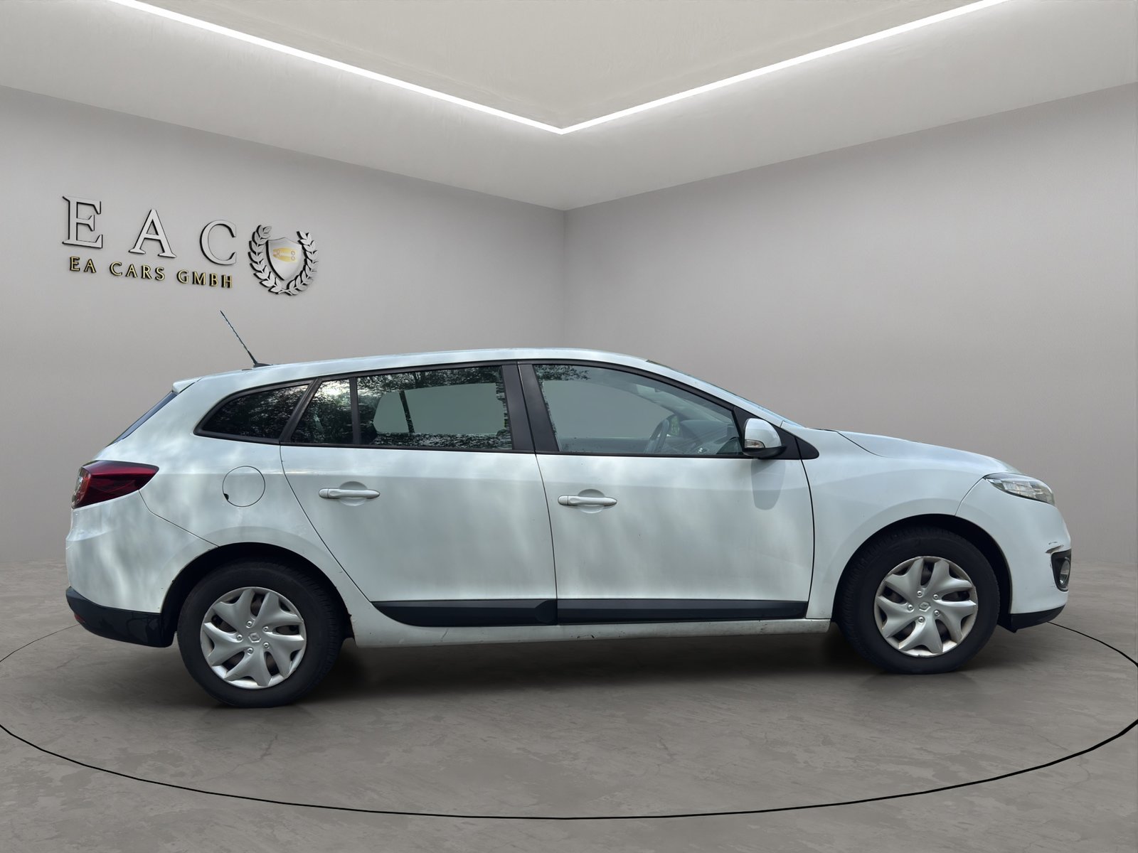 RENAULT Mégane Grandtour 2.0 16V Dynamique CVT, Essence, Occasion / Utilisé, Automatique - 6