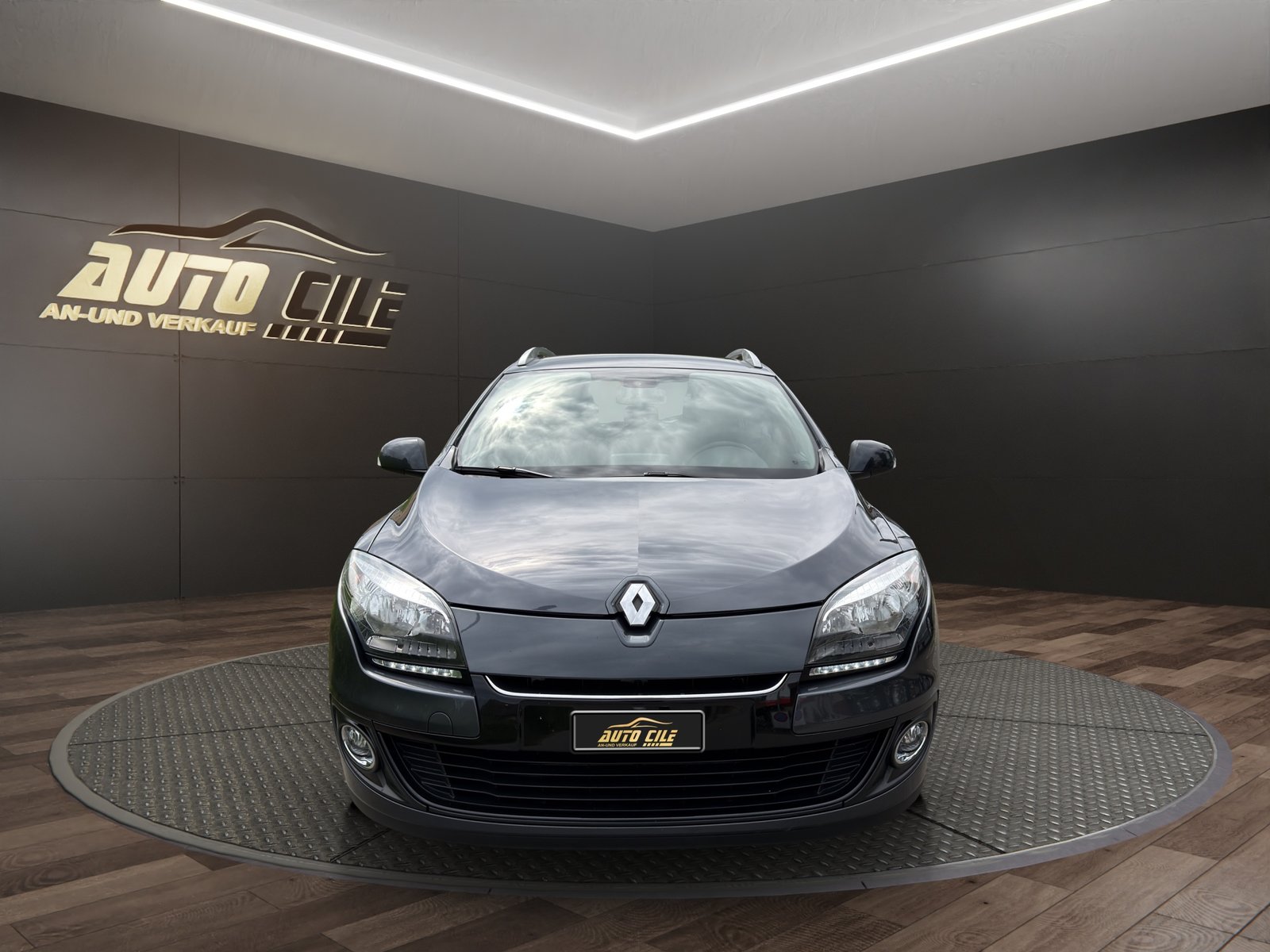RENAULT Mégane Grandtour 1.2 16V Turbo Dynamique, Petrol, Second hand / Used, Manual - 2