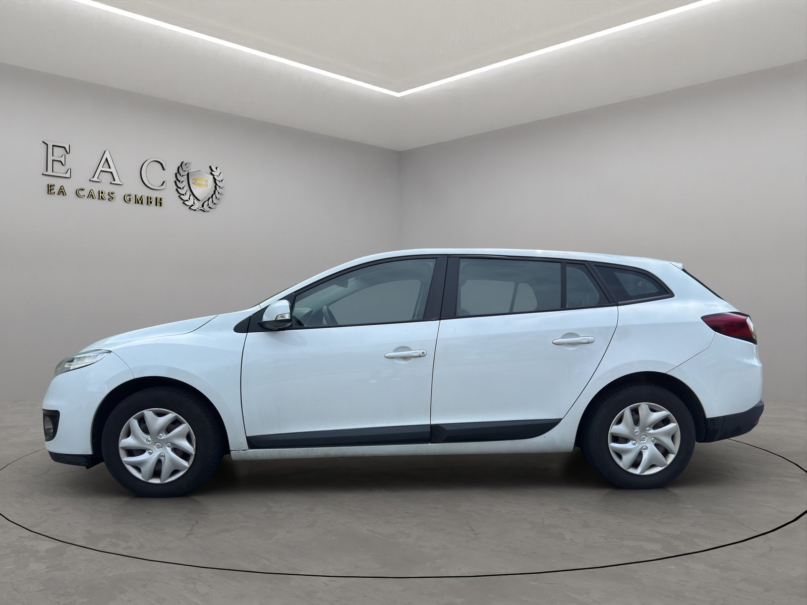 RENAULT Mégane Grandtour 2.0 16V Dynamique CVT, Petrol, Second hand / Used, Automatic - 2