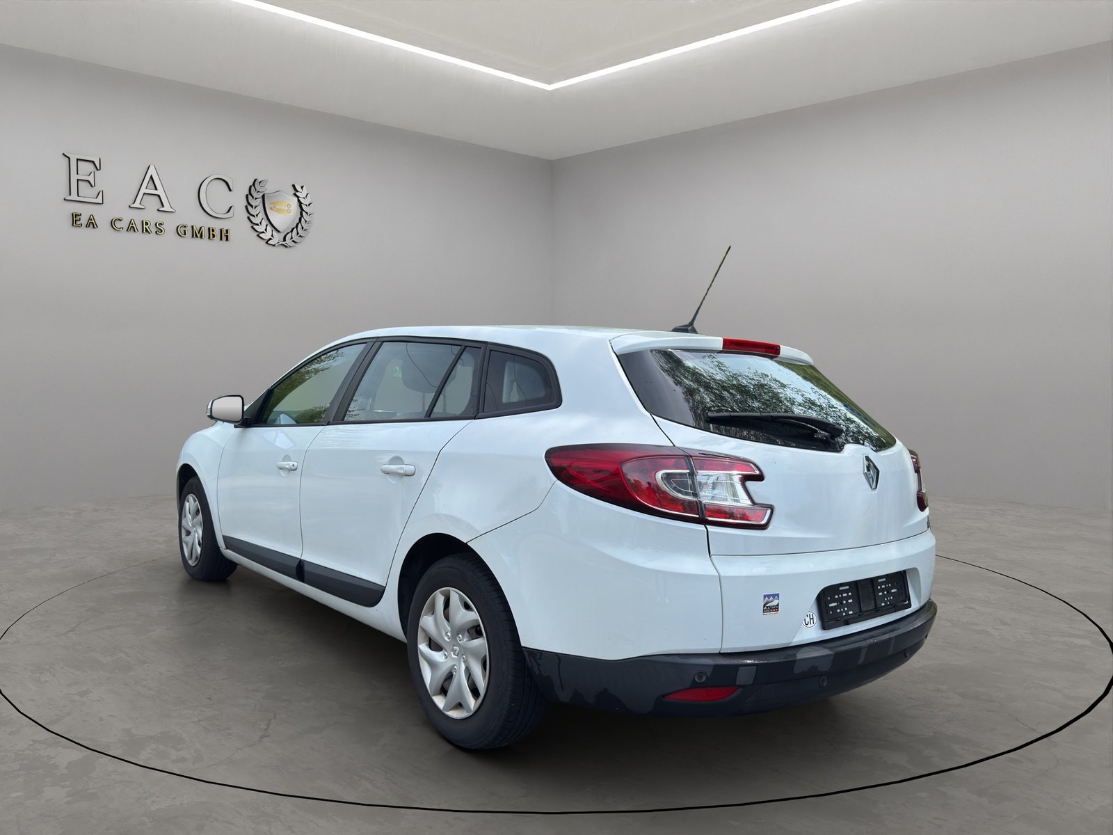 RENAULT Mégane Grandtour 2.0 16V Dynamique CVT, Petrol, Second hand / Used, Automatic - 3
