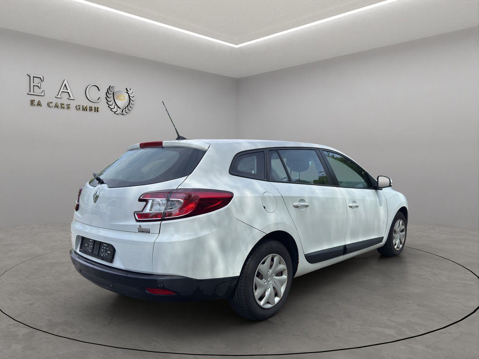 RENAULT Mégane Grandtour 2.0 16V Dynamique CVT, Petrol, Second hand / Used, Automatic - 5