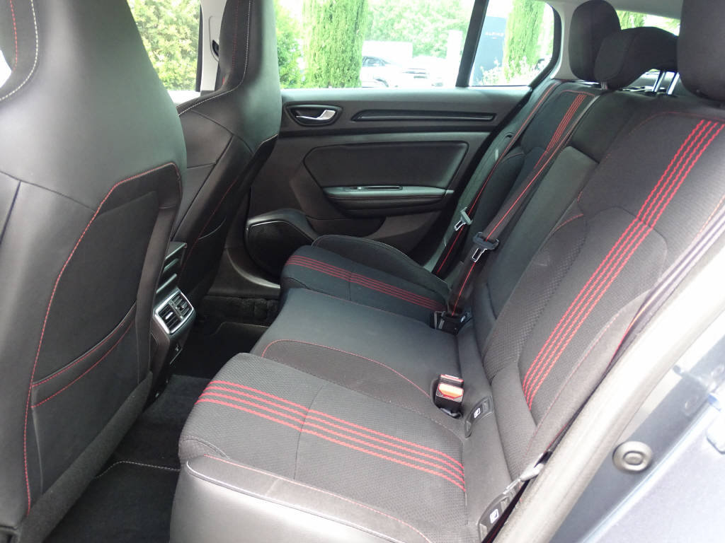 RENAULT Mégane Grandtour RSLINE 1.6 E-Tech PHEV, Plug-in-Hybrid Petrol/Electric, Second hand / Used, Automatic - 6