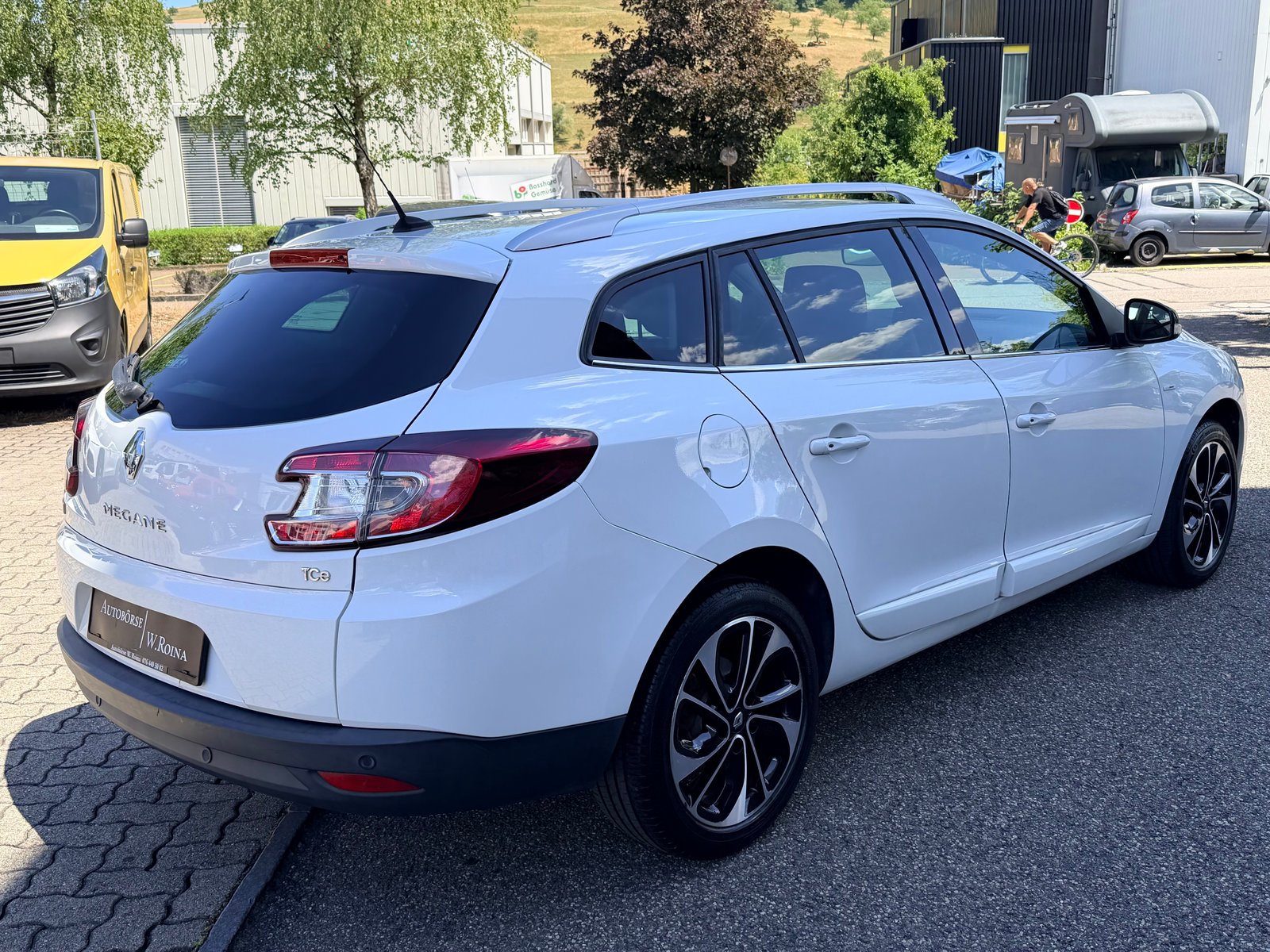 RENAULT Mégane Grandtour 1.2 16V Turbo Swiss Edition, Petrol, Second hand / Used, Manual - 3