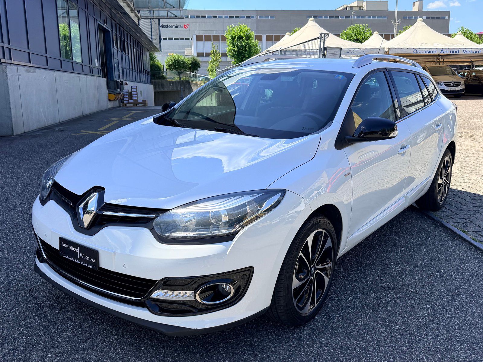 RENAULT Mégane Grandtour 1.2 16V Turbo Swiss Edition, Petrol, Second hand / Used, Manual - 6