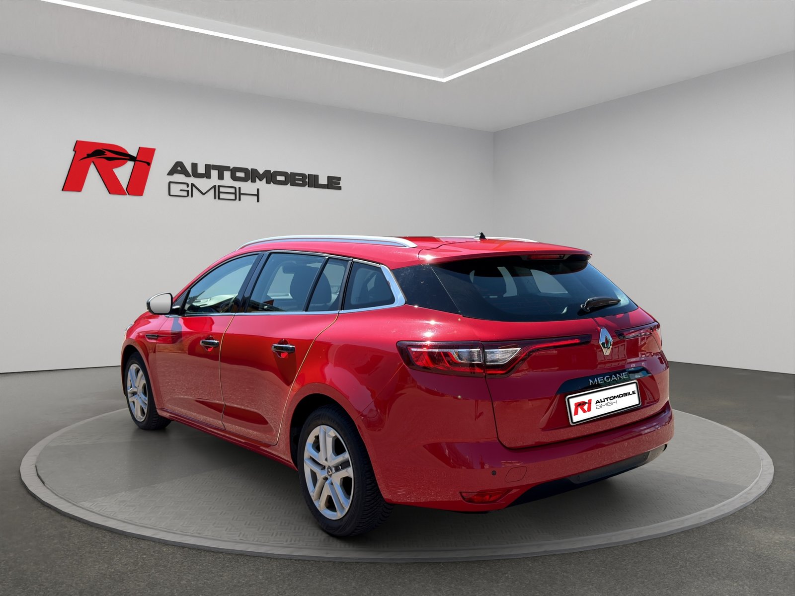 RENAULT Mégane Grandtour 1.5 dCi Business EDC, Diesel, Second hand / Used, Automatic - 4