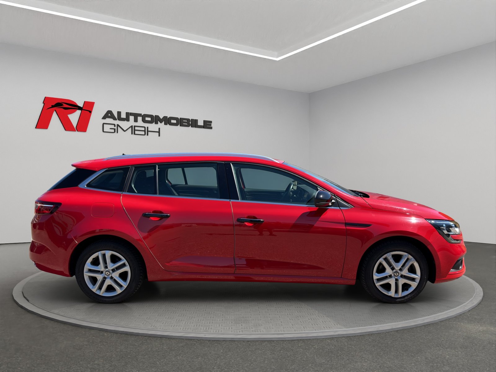 RENAULT Mégane Grandtour 1.5 dCi Business EDC, Diesel, Second hand / Used, Automatic - 6