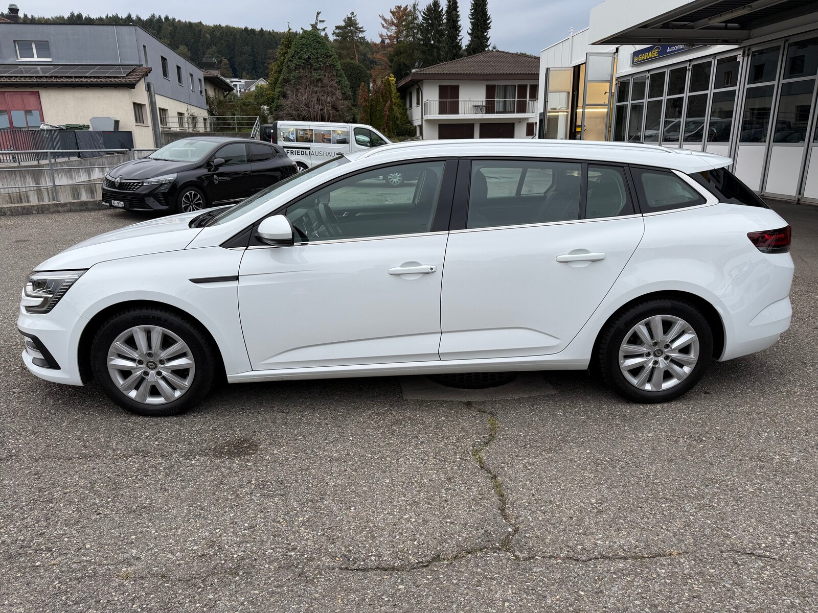 RENAULT Mégane Grandtour 1.5 dCi Business EDC, Diesel, Occasion / Utilisé, Automatique - 3