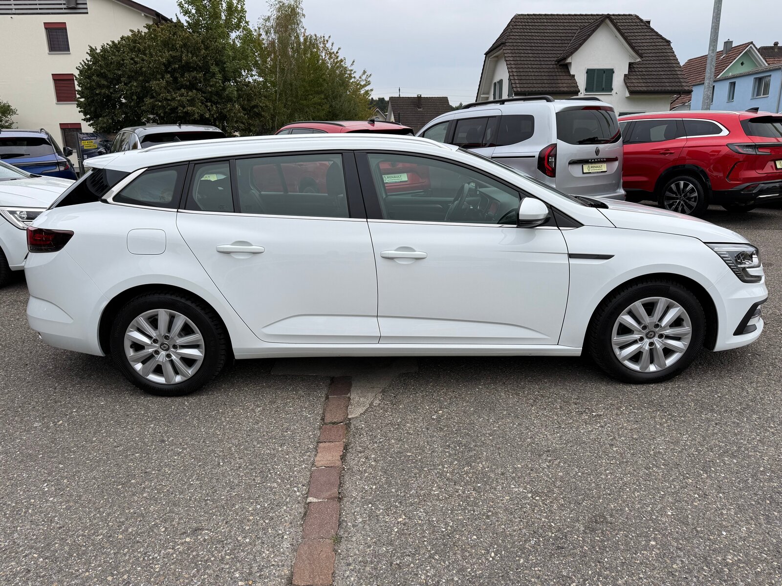 RENAULT Mégane Grandtour 1.5 dCi Business EDC, Diesel, Occasion / Utilisé, Automatique - 7