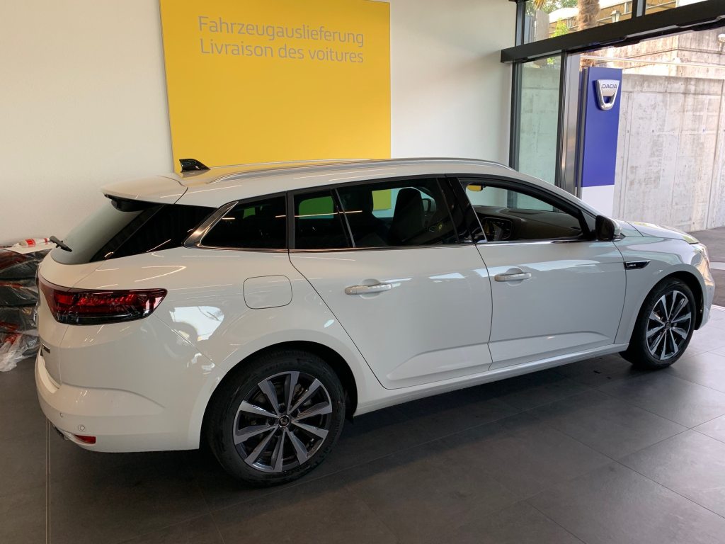 RENAULT Mégane Grandtour 1.6 E-Tech R.S. Line, Hybride Rechargeable Essence/Électricité, Occasion / Utilisé, Automatique - 4