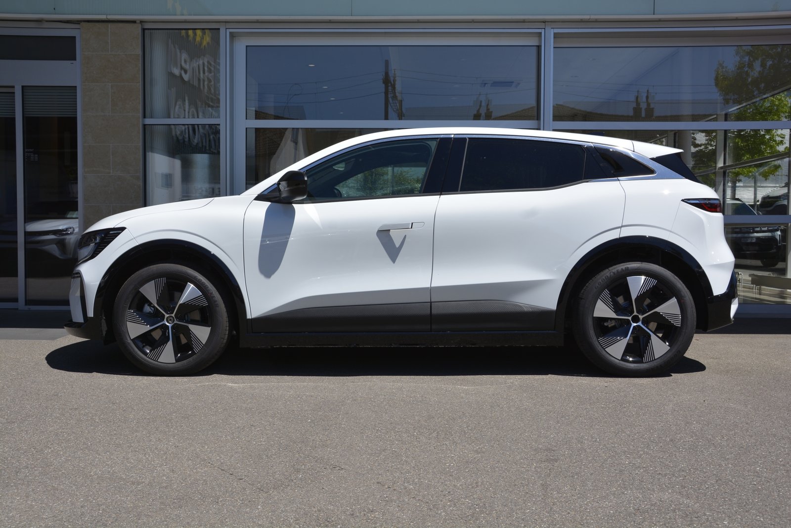 RENAULT Megane E-Tech electric techno 220 PS Comfort Range, Elektro, Neuwagen, Automatik - 3