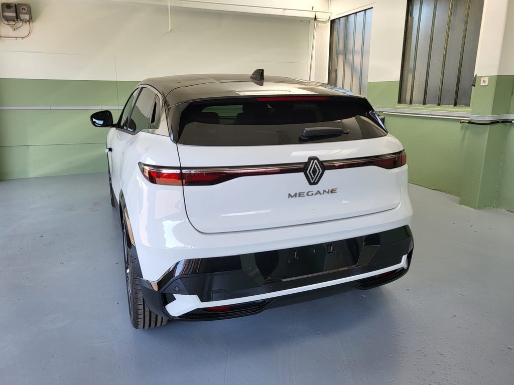 RENAULT MÉGANE Mégane E-Tech iconic, Électrique, Occasion / Utilisé, Automatique - 4