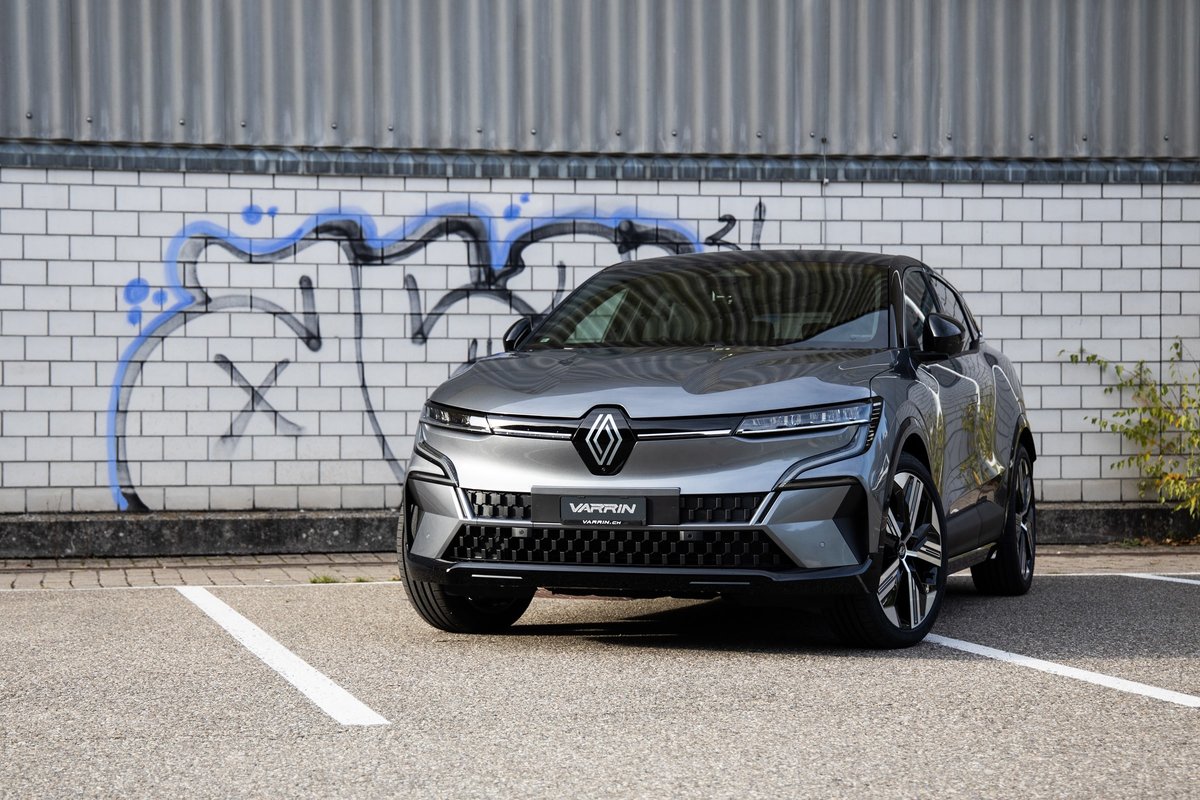 RENAULT Mégane E-TECH EV60 Iconic, Electric, Second hand / Used, Automatic - 2