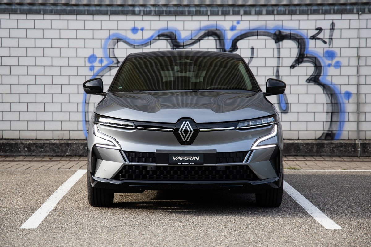 RENAULT Mégane E-TECH EV60 Iconic, Electric, Second hand / Used, Automatic - 4