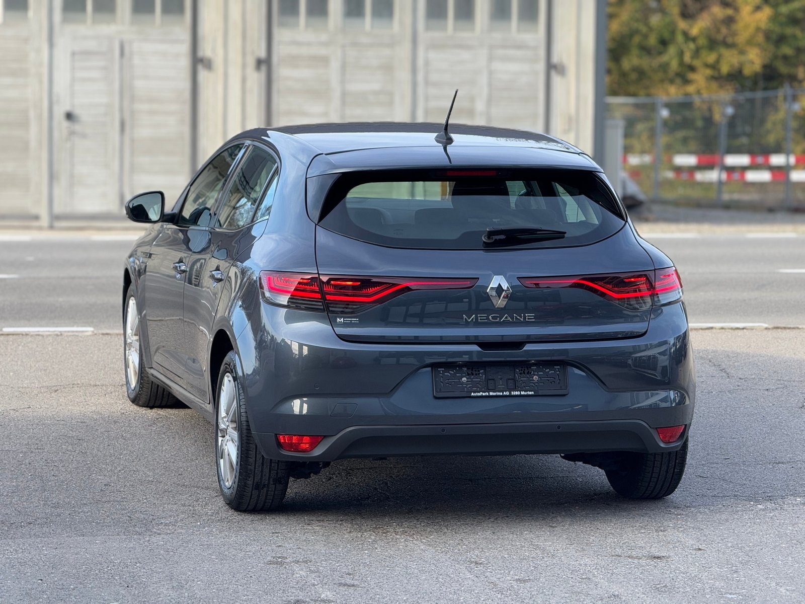 RENAULT Mégane Berline 1.3 16V Turbo Zen, Benzin, Occasion / Gebraucht, Handschaltung - 7