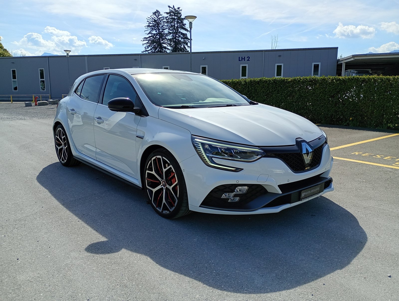 RENAULT Mégane Trophy 300 EDC, Essence, Occasion / Utilisé, Automatique - 2