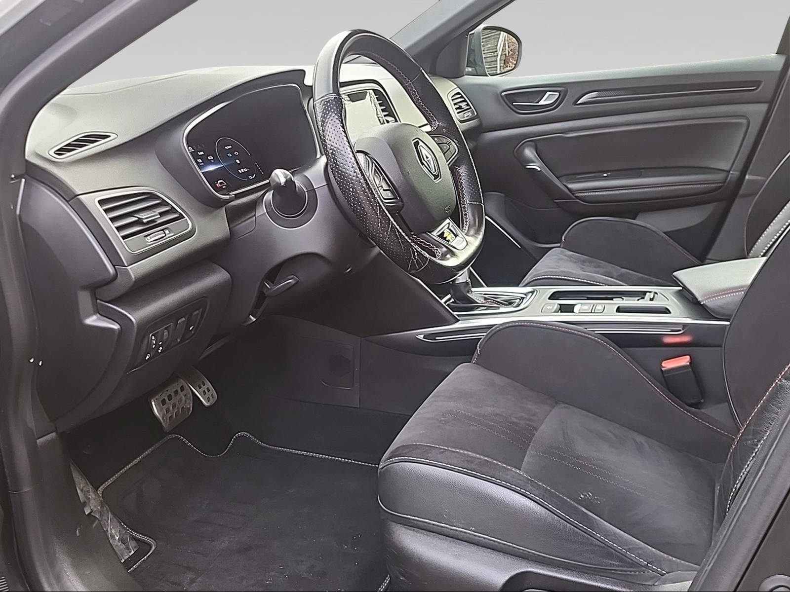RENAULT Megane 1.6 E-Tech Plug-in R.S. Line EDC, Hybride Rechargeable Essence/Électricité, Occasion / Utilisé, Automatique - 7