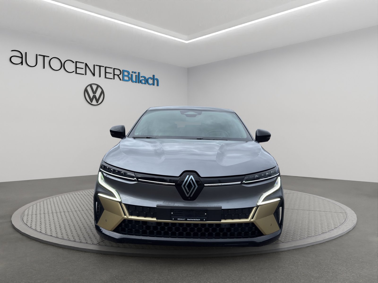 RENAULT Mégane E-TECH EV60 Iconic, Electric, Second hand / Used, Automatic - 2