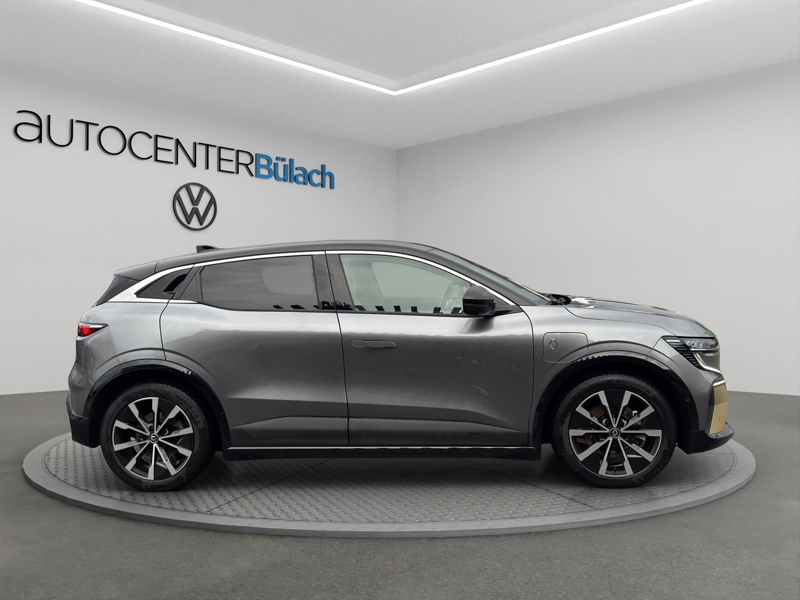 RENAULT Mégane E-TECH EV60 Iconic, Electric, Second hand / Used, Automatic - 4
