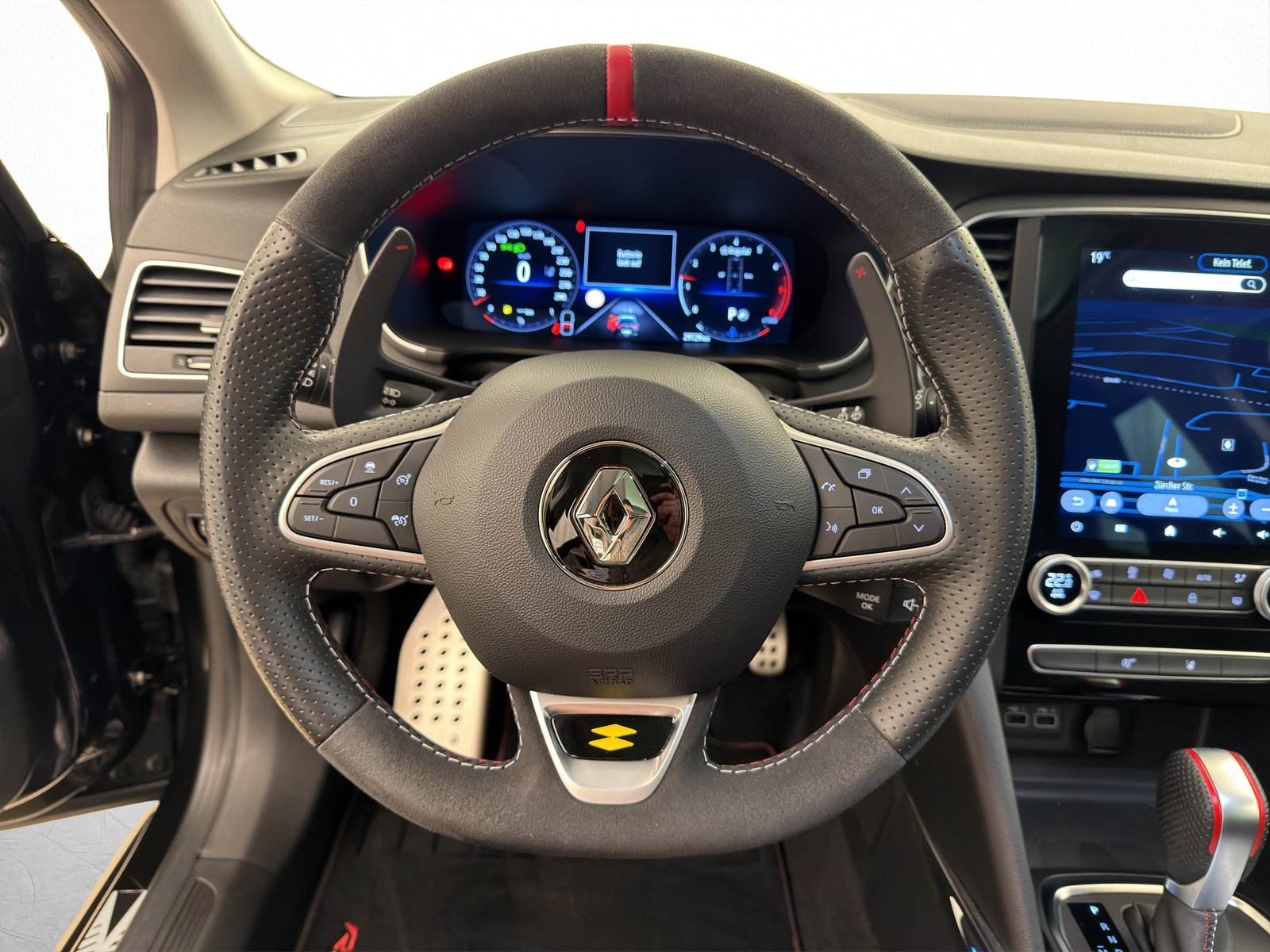 RENAULT Mégane Sport 1.8 T Ultime EDC, Benzin, Occasion / Gebraucht, Automatik - 7