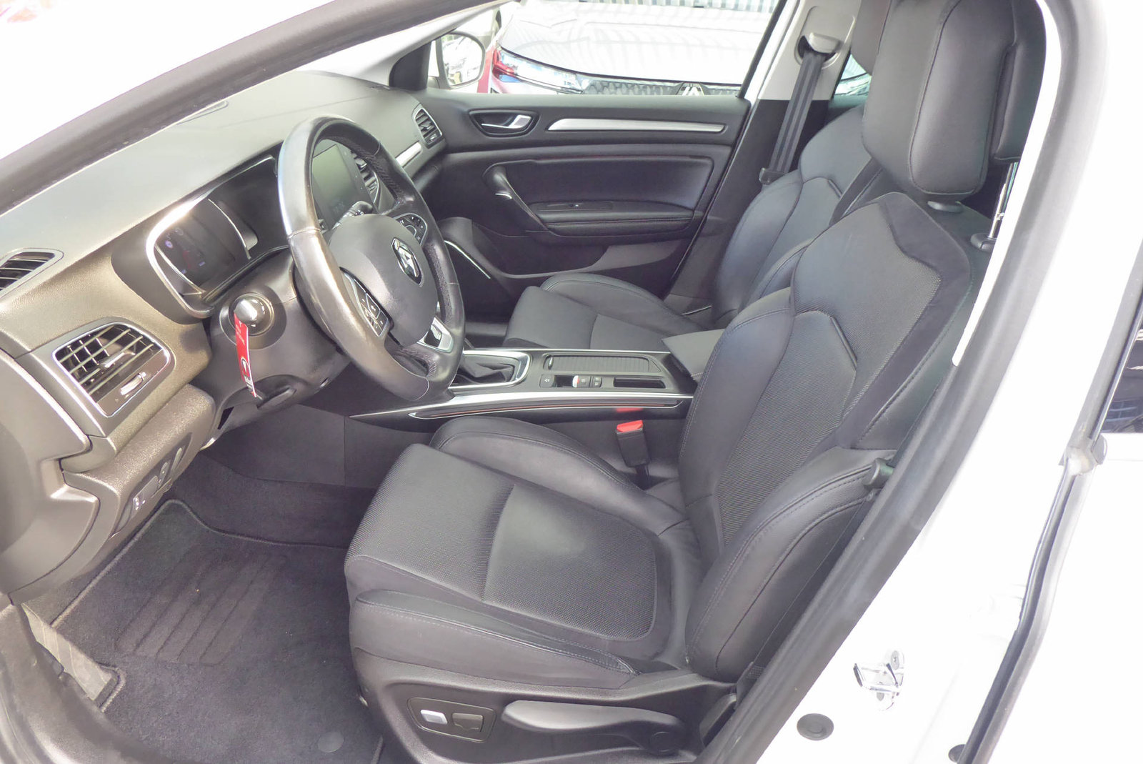 RENAULT Mégane 1.3 TCe 160 Intens EDC, Benzin, Occasion / Gebraucht, Automatik - 5