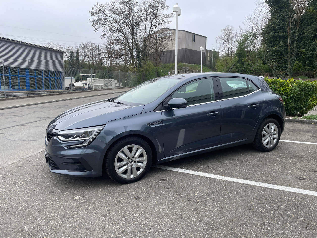 RENAULT Mégane 1.3 TCe 115 Life, Benzin, Occasion / Gebraucht, Handschaltung - 3