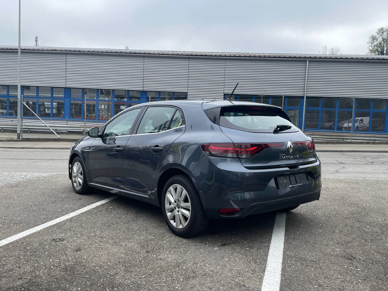 RENAULT Mégane 1.3 TCe 115 Life, Benzin, Occasion / Gebraucht, Handschaltung - 4