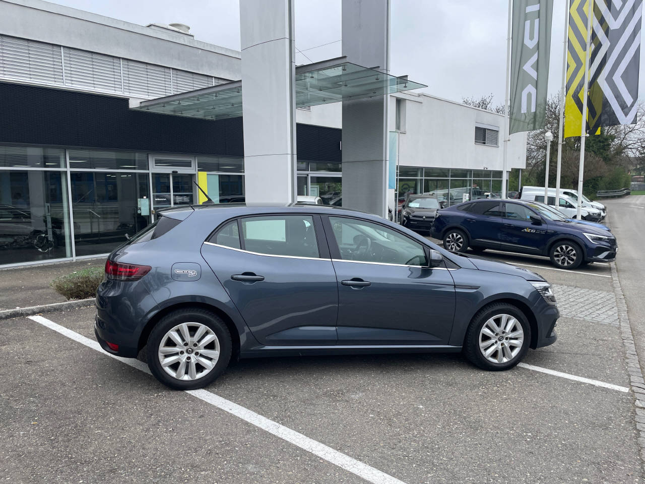 RENAULT Mégane 1.3 TCe 115 Life, Benzin, Occasion / Gebraucht, Handschaltung - 6