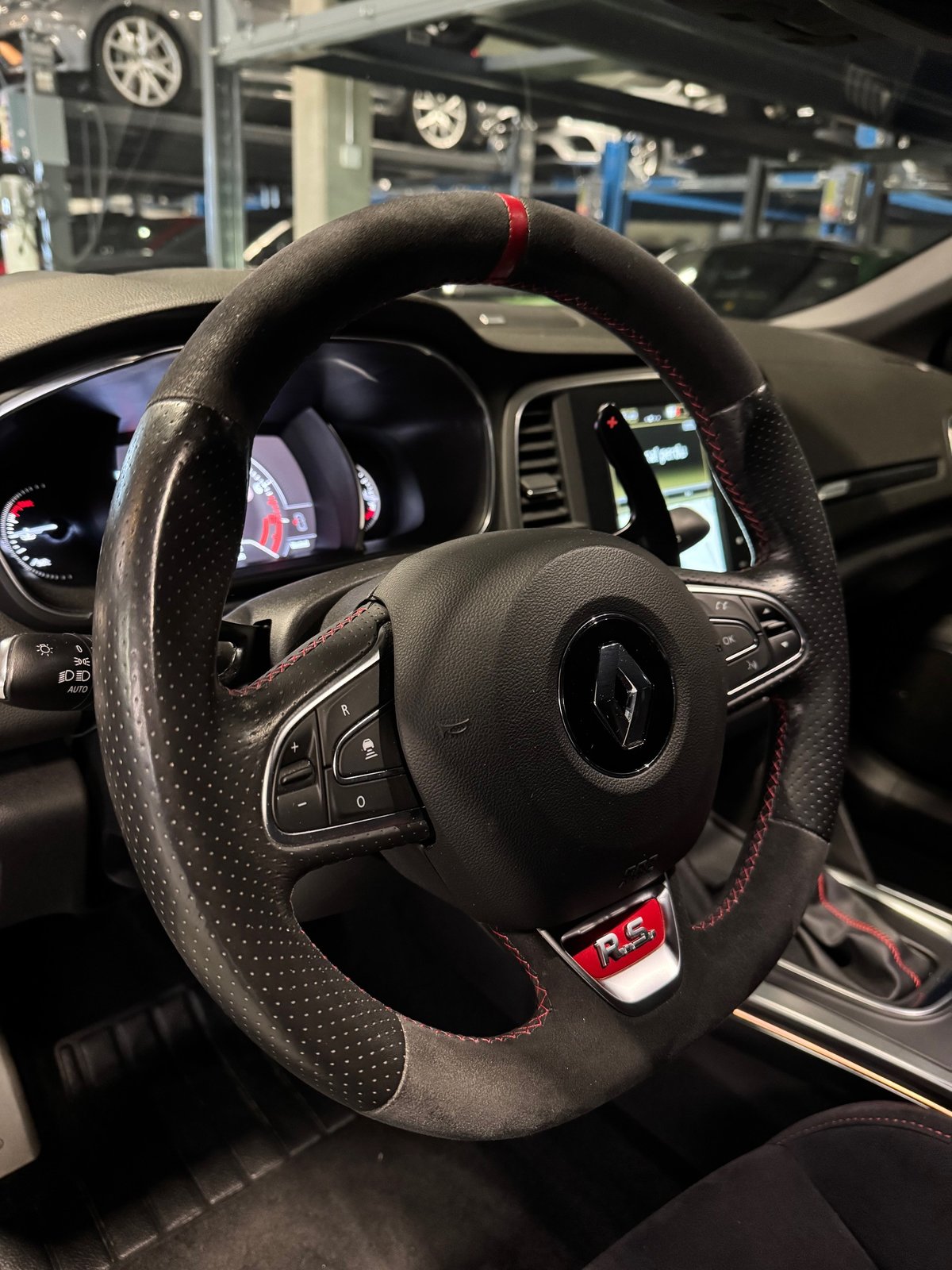 RENAULT Mégane Trophy 300 EDC *RECARO*, Benzin, Occasion / Gebraucht, Automatik - 7