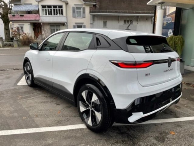 RENAULT Mégane E-Tech evolution, Électrique, Occasion / Utilisé, Automatique - 2