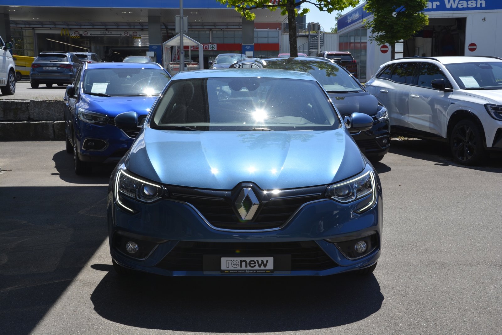 RENAULT Mégane 1.2 TCe 130 Zen, Petrol, Second hand / Used, Manual - 2
