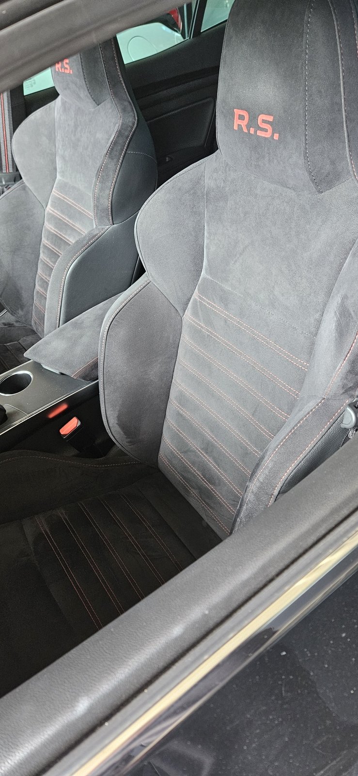 RENAULT Mégane Trophy 300, Benzin, Occasion / Gebraucht, Handschaltung - 6