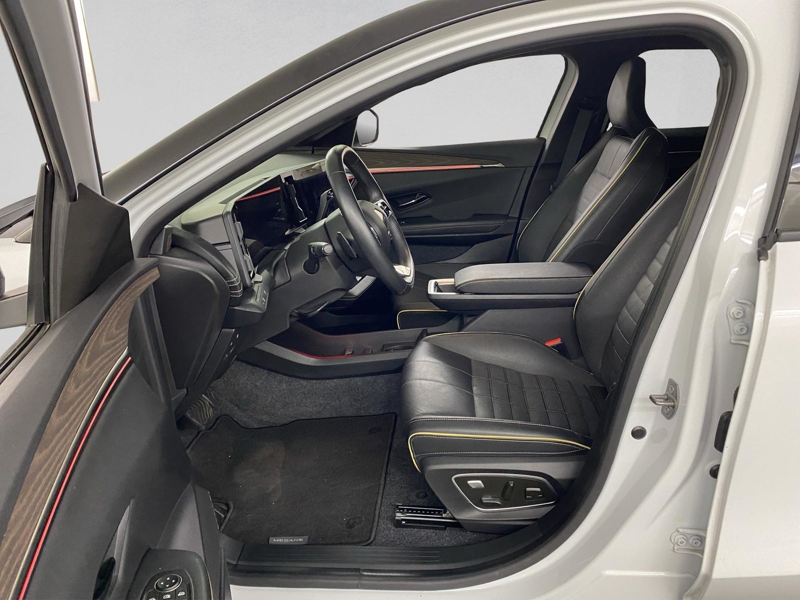 RENAULT Mégane E-TECH EV60 Iconic, Electric, Second hand / Used, Automatic - 7