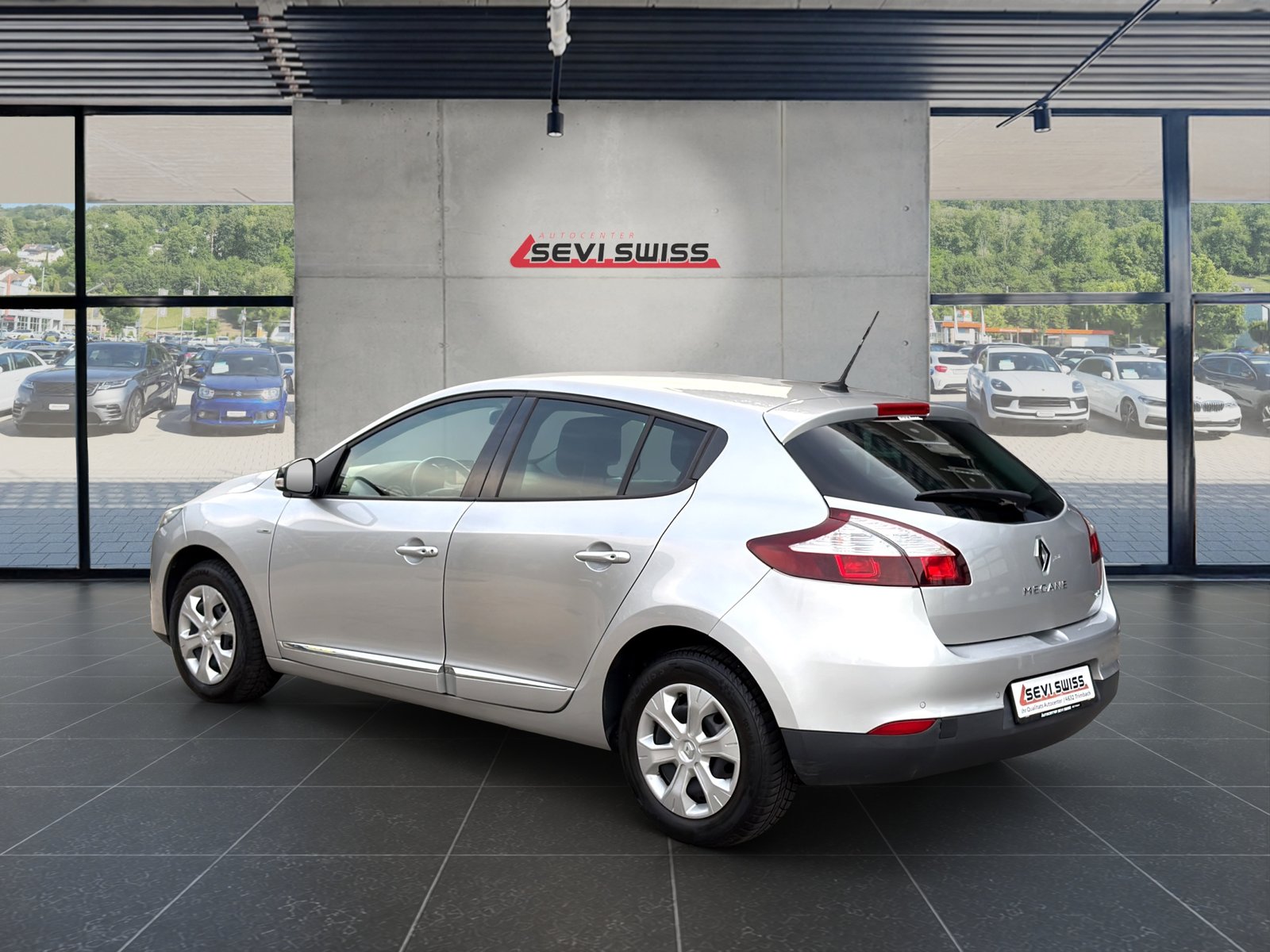 RENAULT Mégane 1.5 dCi Bose EDC, Diesel, Second hand / Used, Automatic - 4
