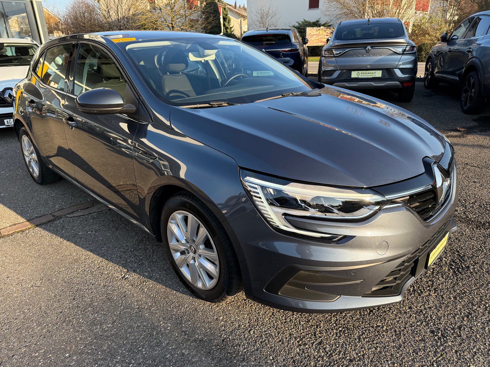 RENAULT Mégane Berline 1.3 16V Turbo Zen, Petrol, Second hand / Used, Manual - 5