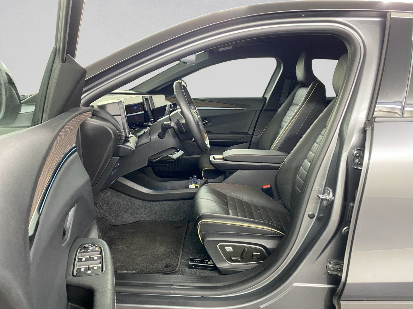 RENAULT Mégane E-TECH EV60 Iconic, Électrique, Occasion / Utilisé, Automatique - 7