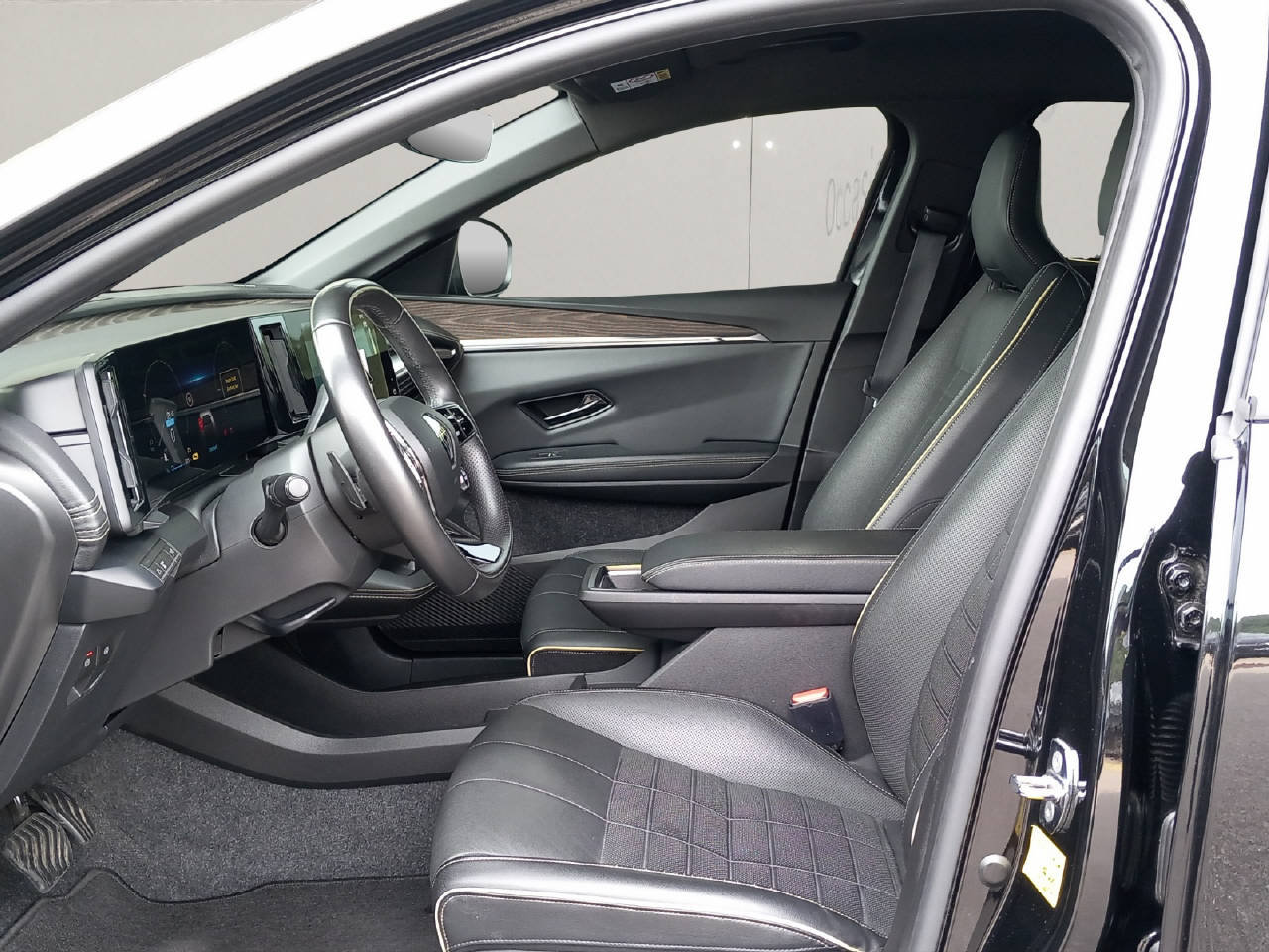 RENAULT Mégane E-Tech iconic, Elektro, Occasion / Gebraucht, Automatik - 4