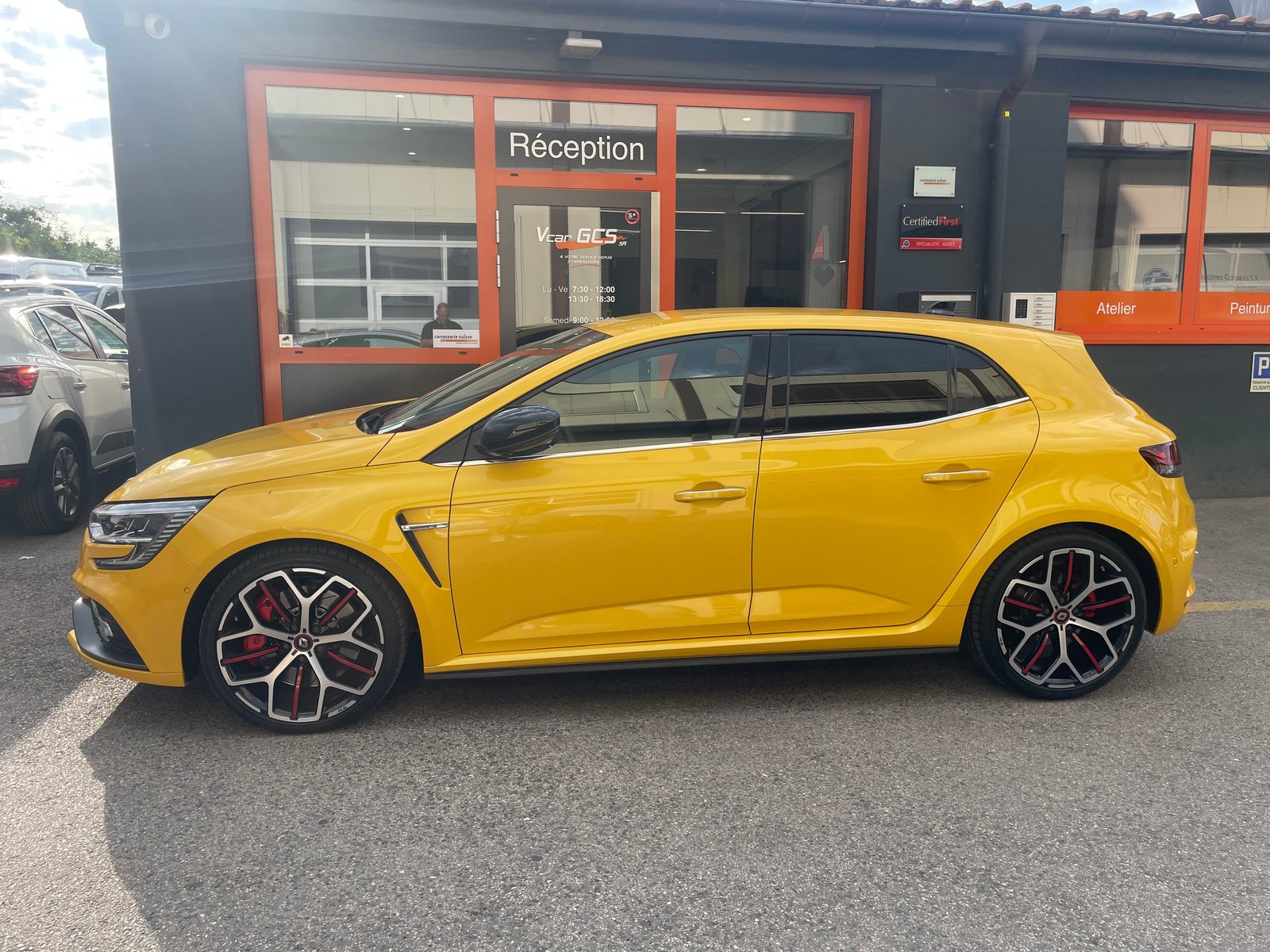 RENAULT Mégane R.S. 300 EDC, Essence, Occasion / Utilisé, Automatique - 2