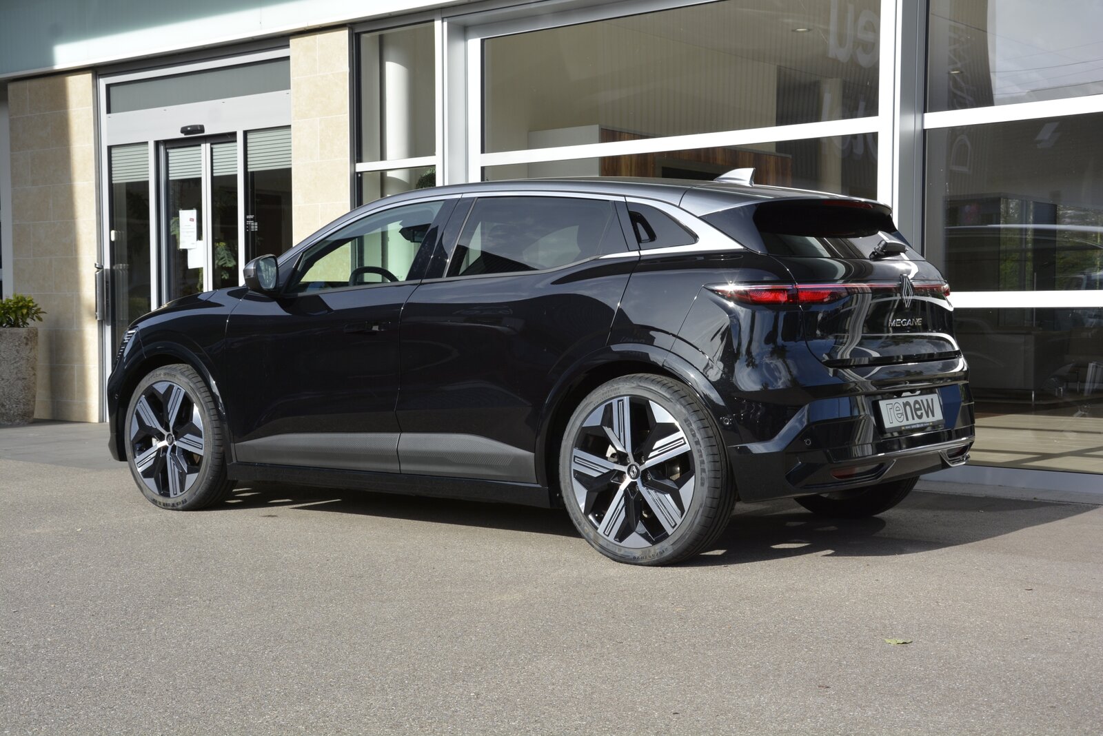 RENAULT Mégane E-Tech iconic iconic, Électrique, Occasion / Utilisé, Automatique - 4
