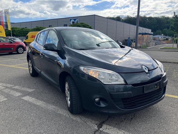 RENAULT Mégane 1.6 16V Bose, Benzin, Occasion / Gebraucht, Handschaltung