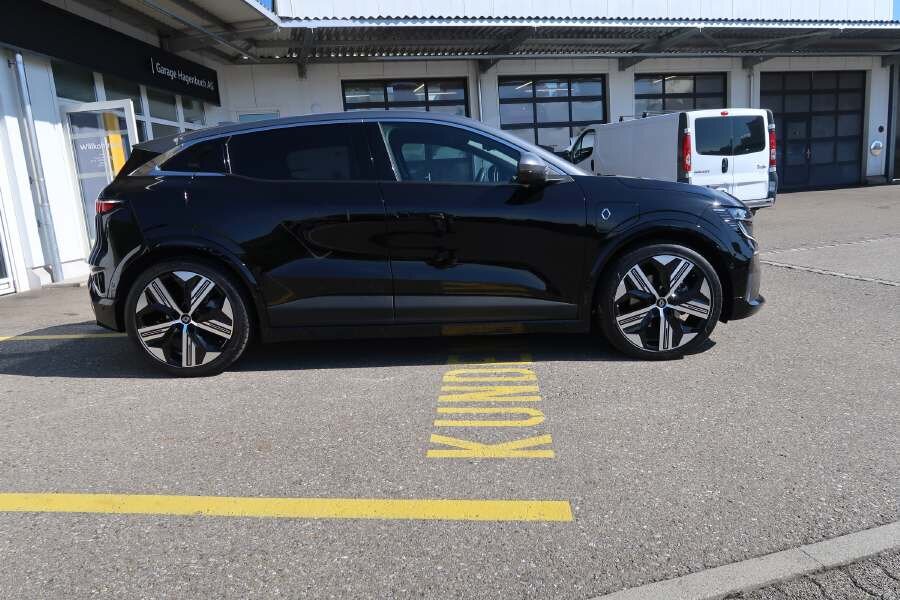 RENAULT Mégane E-Tech iconic, Electric, Second hand / Used, Automatic - 3