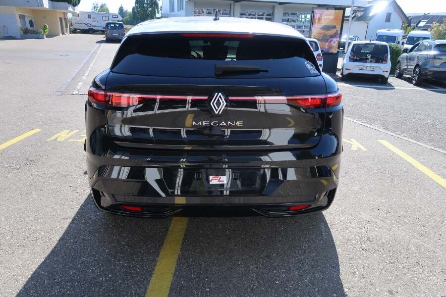 RENAULT Mégane E-Tech iconic, Electric, Second hand / Used, Automatic - 4