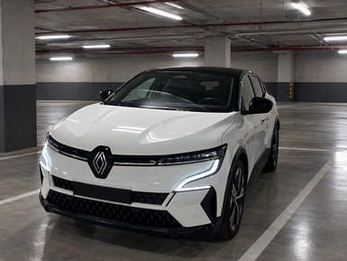 RENAULT Megane E-Tech 100% electric iconic 220 PS Comfort Range, Elektro, Occasion / Gebraucht, Automatik